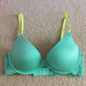 Xhilaration Push Up Bra 32B